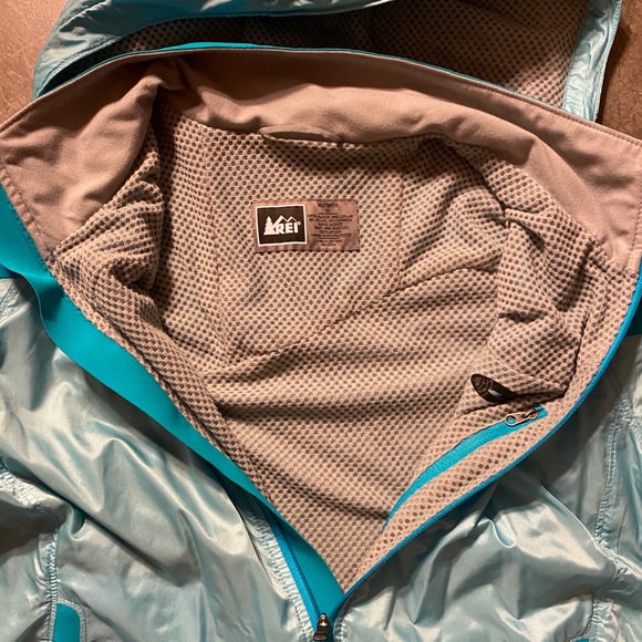 REI Water Repellant Jacket - Picture 3 of 3